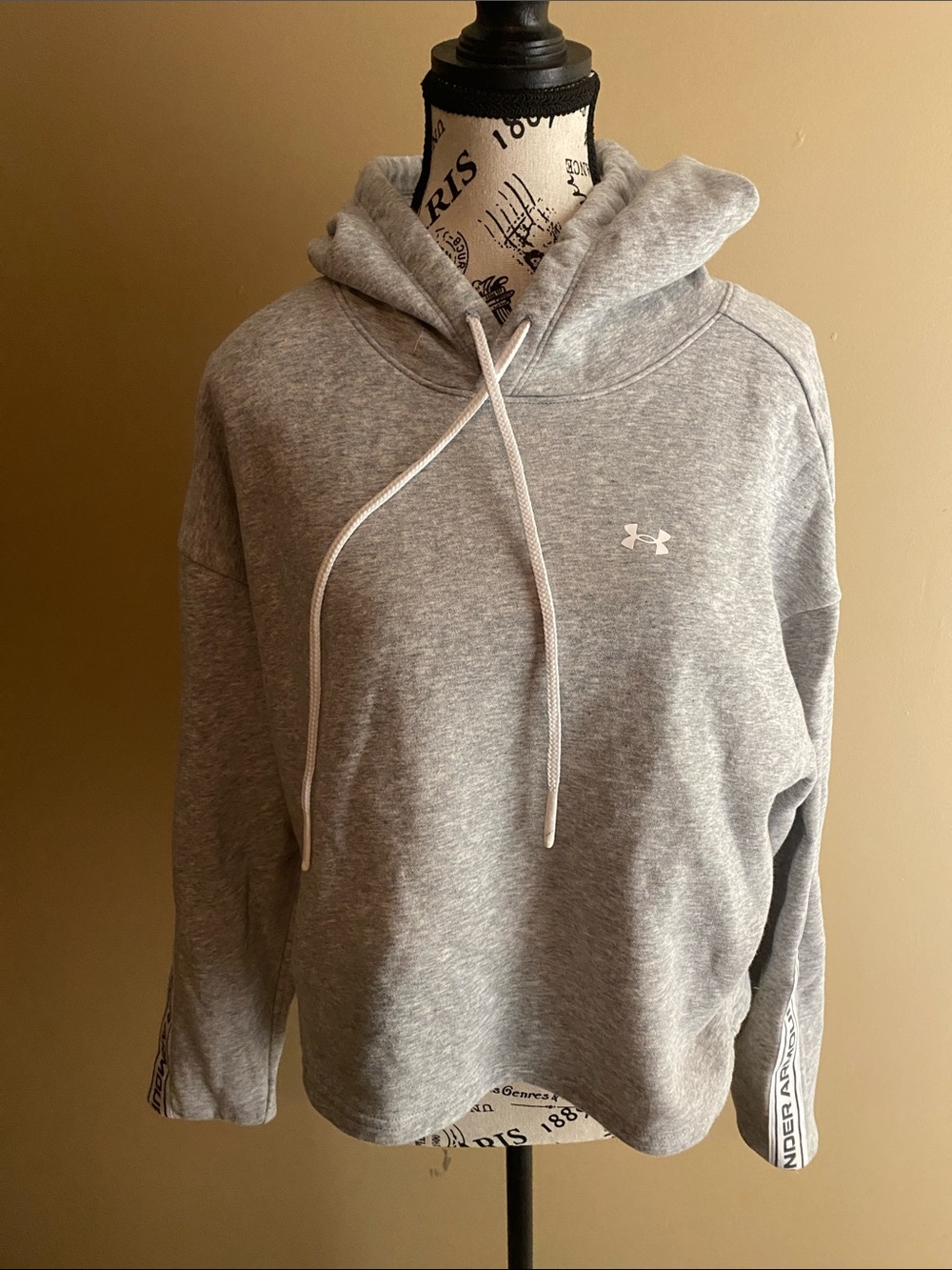Under Armour Women’s Light Gray Zip-Up Hoodie Sweater